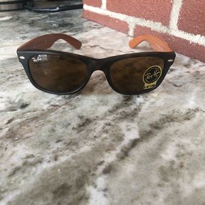 Ray-Ban “New Wayfarer” G-15 Lens NWT